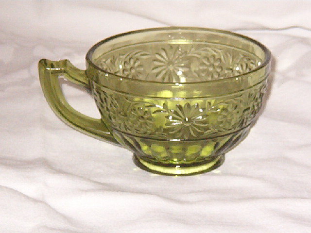 Indiana Glass Daisy Cup