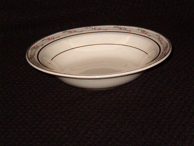Taylor Smith Taylor 1799 Fruit Bowl
