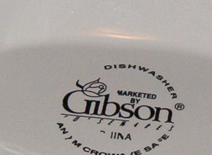 Gibson Designs Fruit Sauce Boat w/Underplate
