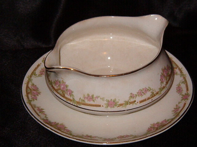 Homer Laughlin Empress Shape Gravy Boat