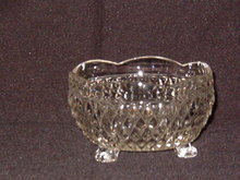 Indiana Glass Diamond Point 3 Toed Crimped Bowl