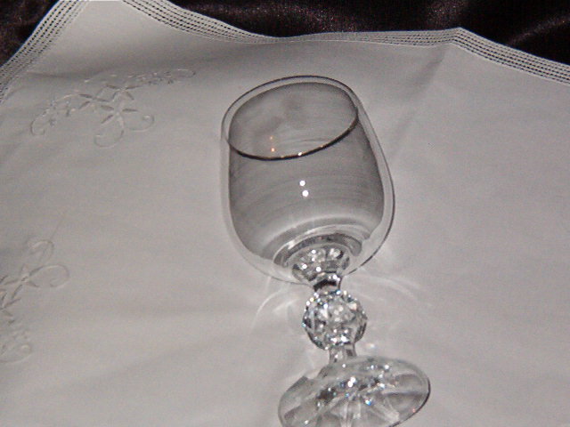 Import Associates Platinum Band Wine