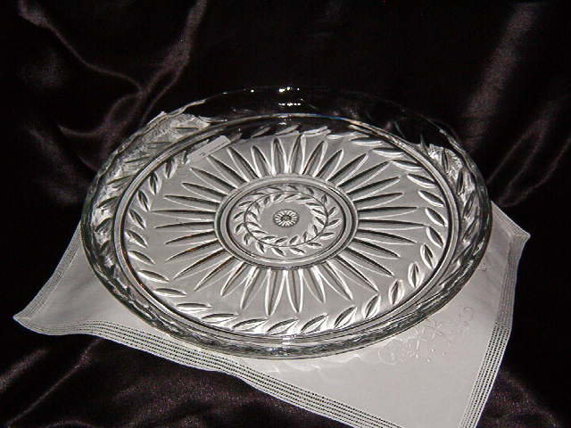 Round Crystal Sandwich Tray