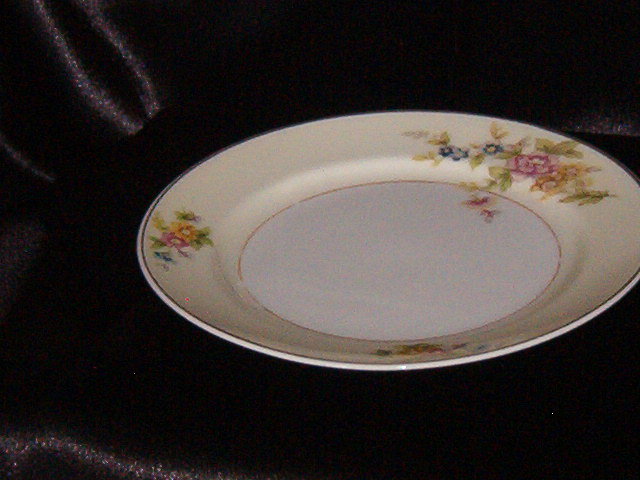 W H Japan Wishbone & Horseshoe Dessert Plate