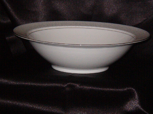 Style House Brocade Round Vegetable Bowl