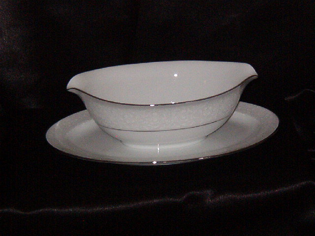Style House Brocade Gravy Boat w/Attached Underplate