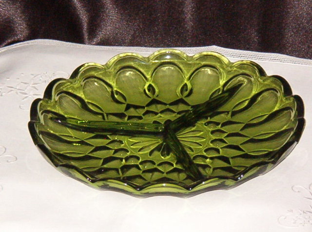 Anchor Hocking Fairfield Divided Relish Dish