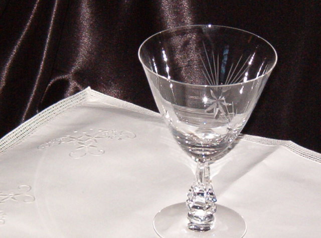 Crystal Star Etched Stemware Water Goblet