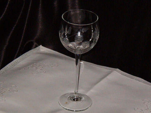 Crystal Romanian Empress Etched Wine