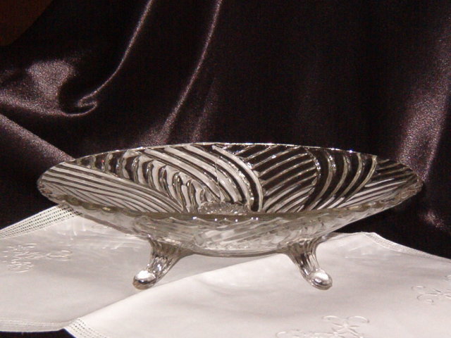 Anchor Hocking Prismatic Line Footed Bowl