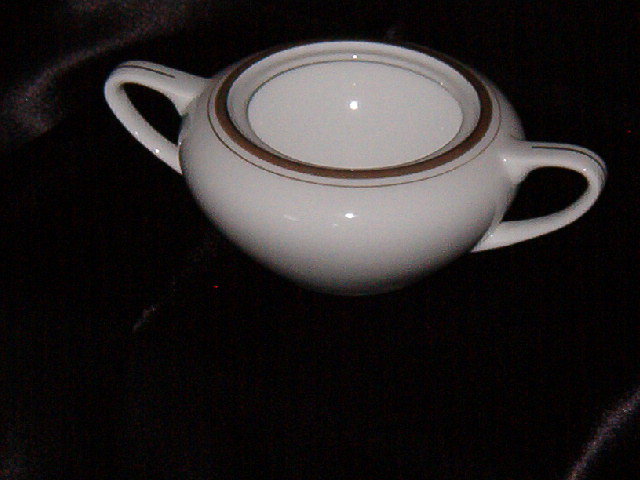 Royalton Golden Elegance Sugar Bowl