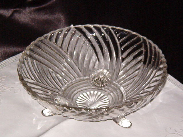Anchor Hocking Prismatic Line Footed Bowl