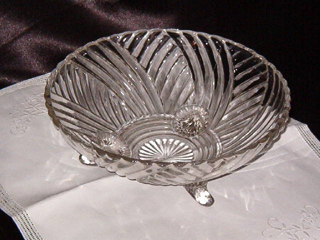 Anchor Hocking Prismatic Line Footed Bowl
