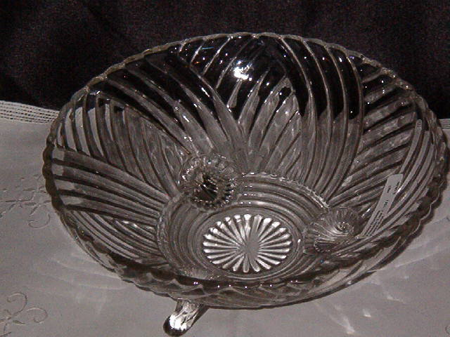 Anchor Hocking Prismatic Line Footed Bowl