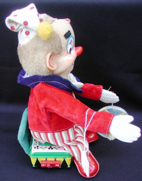 Yo Yo Clown 1950's Battery Op Toy, Japan