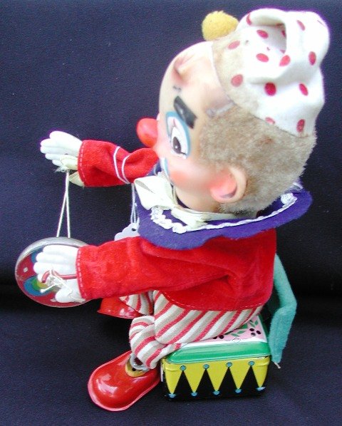 Yo Yo Clown 1950's Battery Op Toy, Japan