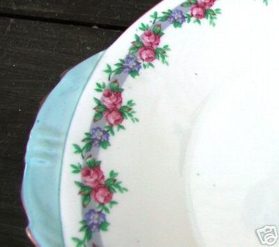17 Pcs Vintage Aynsley Lunch/Dessert Set