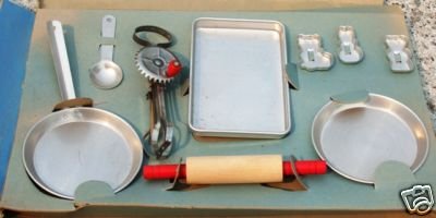 1950's Welker-ware Aluminum Cooking Set