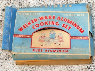 1950's Welker-ware Aluminum Cooking Set