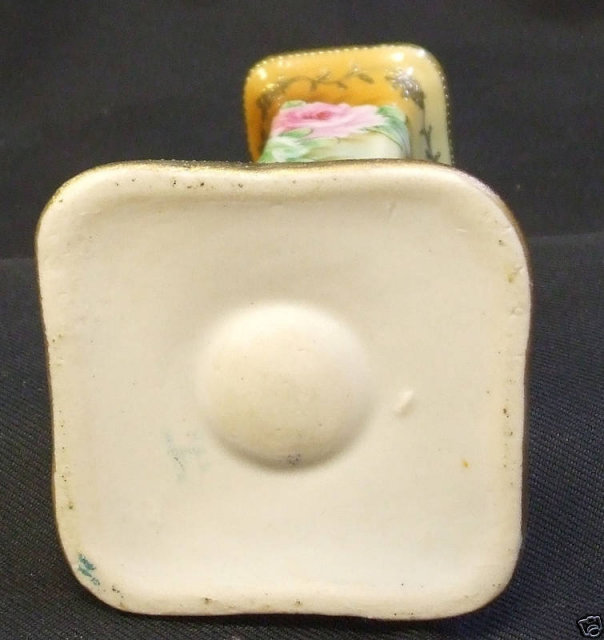 Victorian Hatpin Holder w/Gold Filigree & Flowers