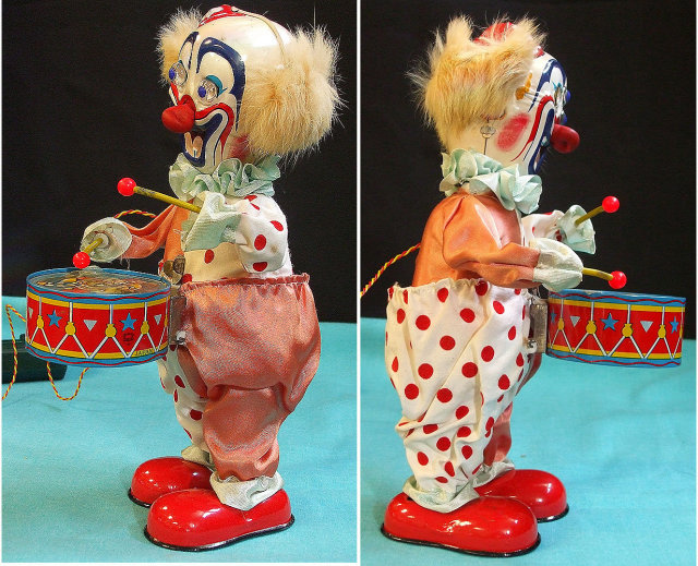 1950's Japan Circus Clown w/Drums Battery Op Box