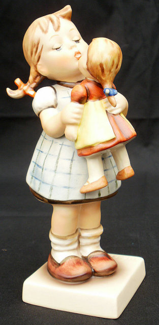 Vintage Hummel Goebel Kiss Me Girl #311 TMK6