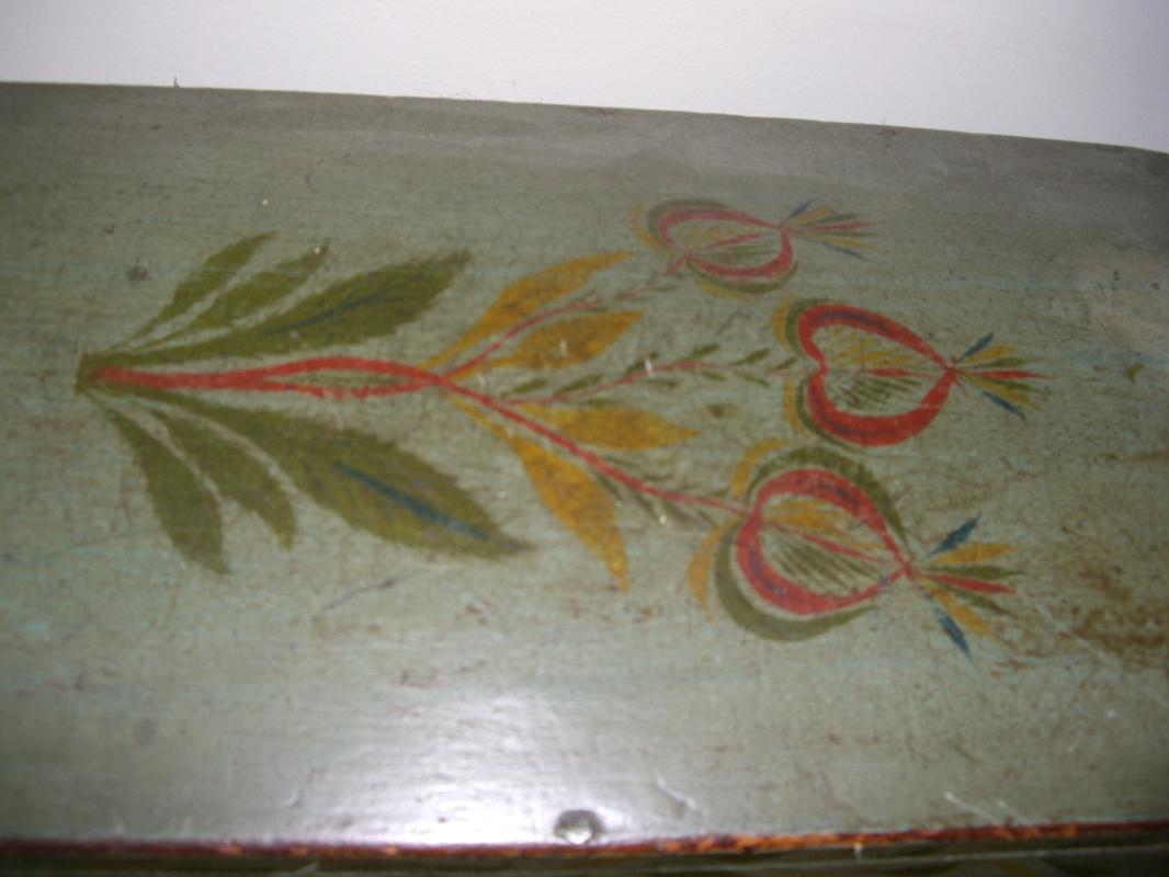 Painted New Hampshire Dower Box