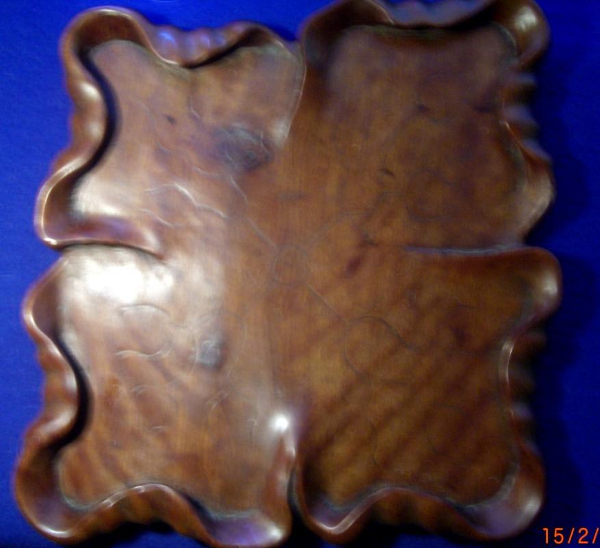 Chinese Huang Hua Li Lotus Leaf Tray
