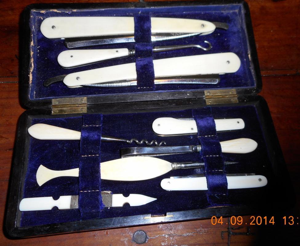 Elegant Victorian Gentlemen's Travel Kit