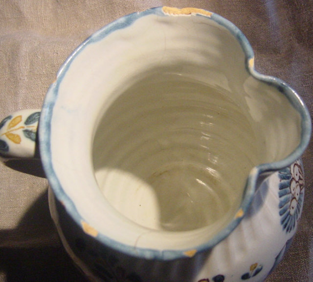 Large 16th C. Faenza Jug
