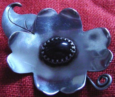 "Clematis" Brooch by Keet