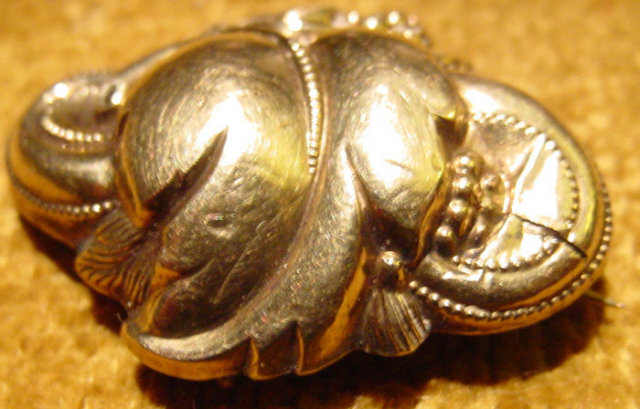 Victorian Gold Brooch