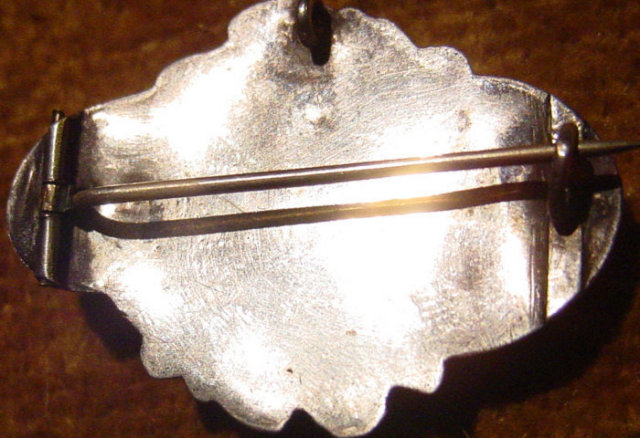 Victorian Gold Brooch