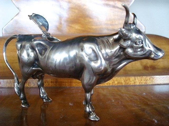 SILVER COW CREAMER / 1930 GERMAN CONTINENTAL SILVER