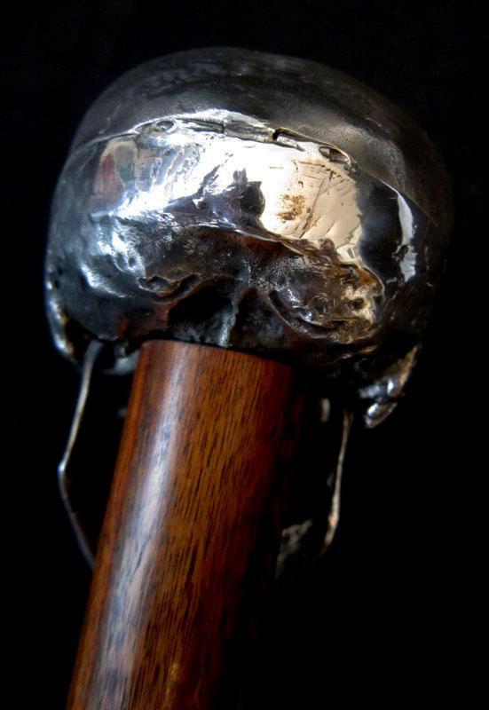 SILVER SKULL CANE/KNOBKERRIE WITH HIDDEN COMPARTMENT