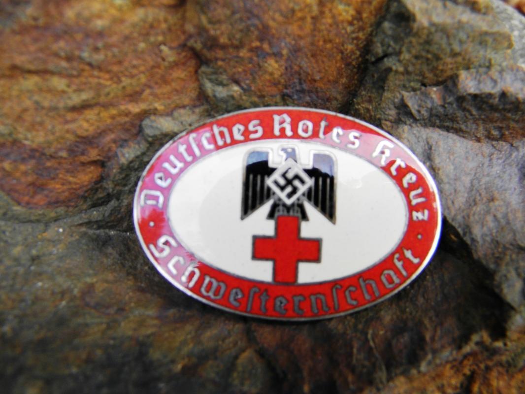 Vintage WWII German Nazi Red Cross Sisterhood Oval Red Badge - Floor Nurse