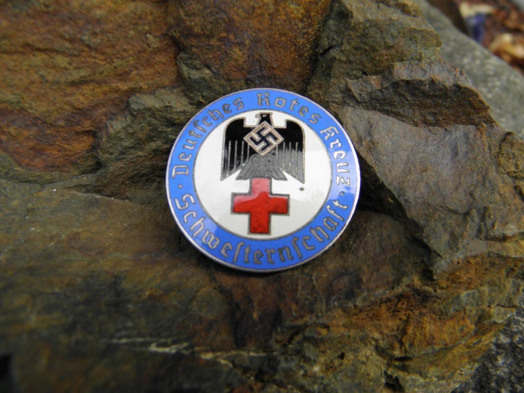 Vintage WWII German Nazi Red Cross Sisterhood Round Blue Badge - Supervisor
