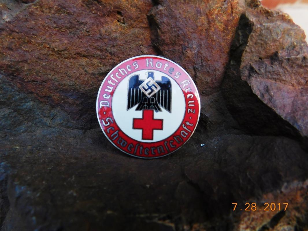 Vintage WWII German Nazi Red Cross Sisterhood Round Red Badge - Floor Nurse