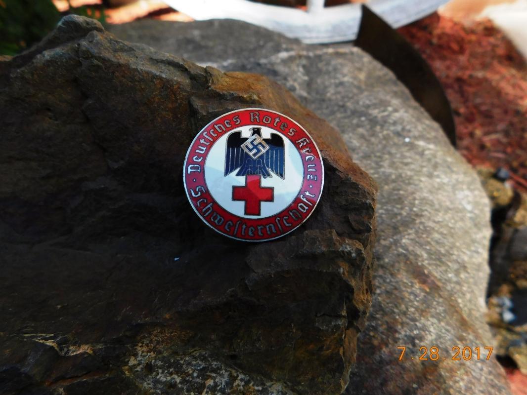 Vintage WWII German Nazi Red Cross Sisterhood Round Red Badge - Floor Nurse