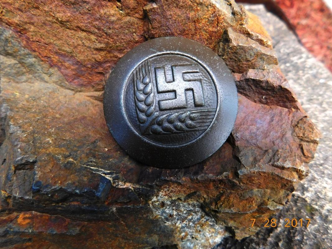 Vintage WWII German Nazi Women's Agricultural Medal Tinnie - circa 1940