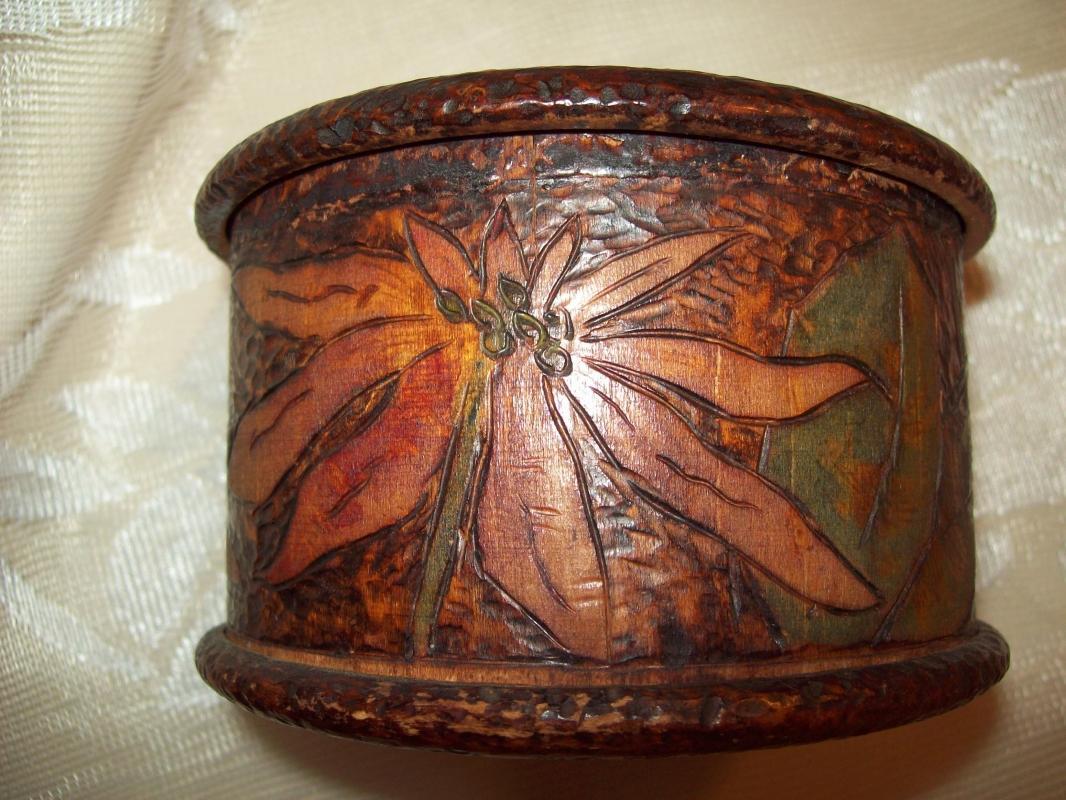 Pyrography Trinket Box / Powder Box