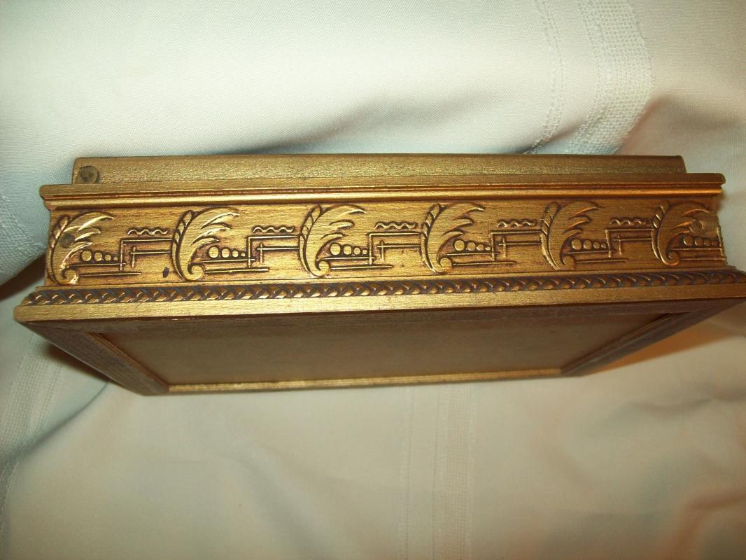 Golden Mirrored Jewel Box with Romantic Lithograph