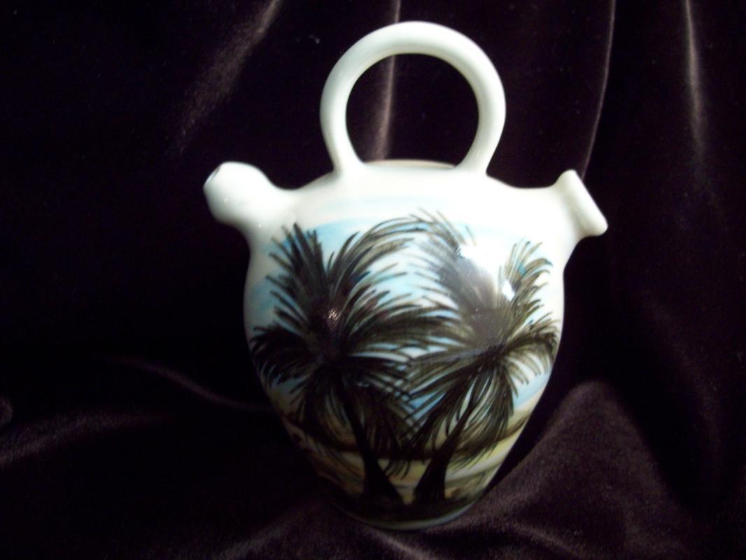 1940s souvenir Pot from CUBA
