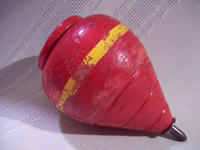 Red Wooden Top