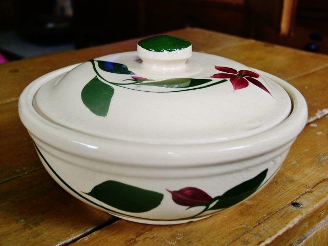 Wattsware Starflower Covered Bowl