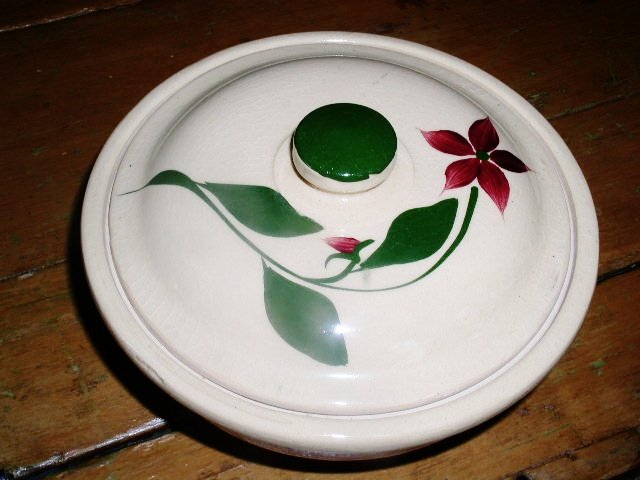 Wattsware Starflower Covered Bowl