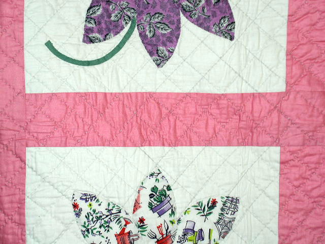 Appliqued Dahlia Quilt - QLT