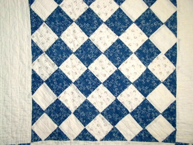 Blue and White Quilt - 25 patch - QLT