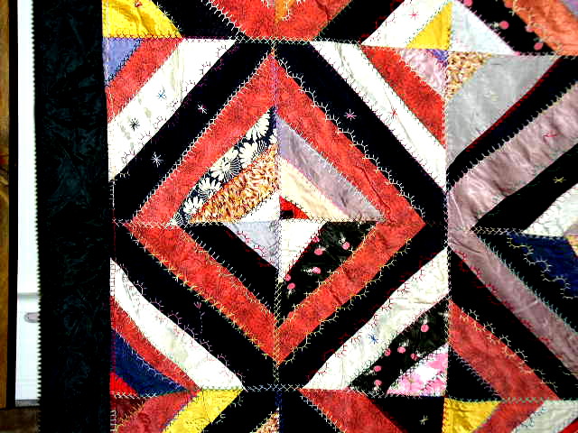 Satin Crazy Quilt - QLT
