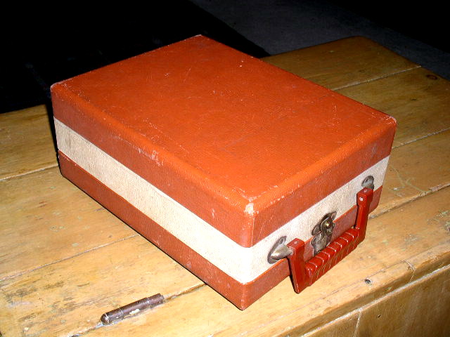 Singer Chld's Sewing Machine with Case